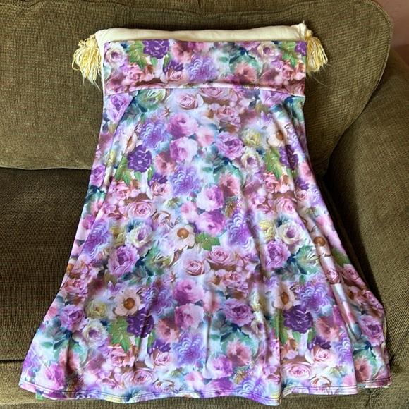 LuLaRoe stunning lightweight floral skirt. EUC. No noted flaws. Just beautiful! - Picture 5 of 7